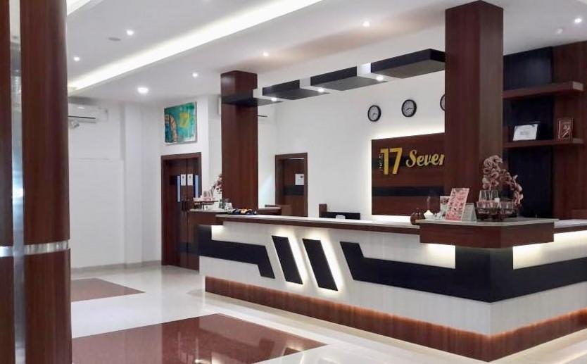 Seventeen Hotel Banda Aceh Exterior photo